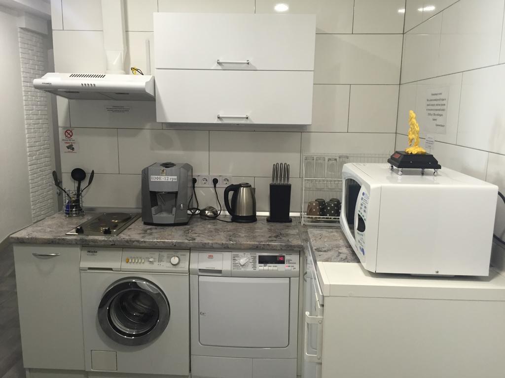 Skyhome Mini-Hotel Kiev Bagian luar foto