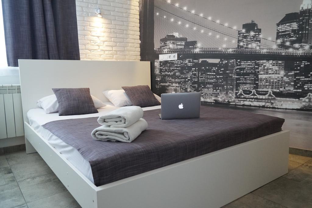 Skyhome Mini-Hotel Kiev Bagian luar foto
