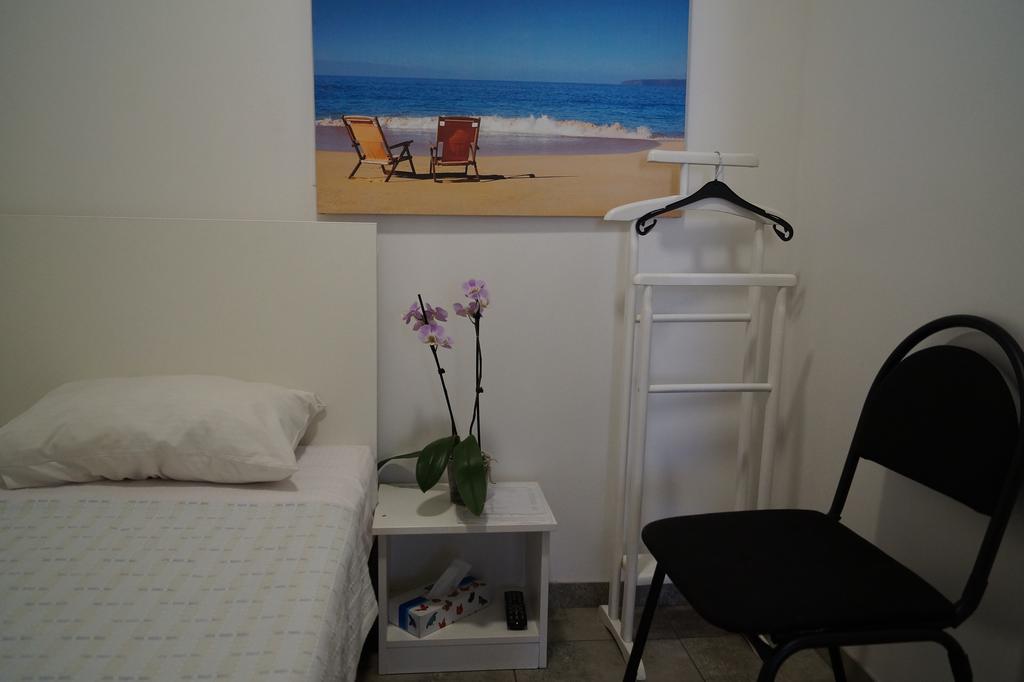 Skyhome Mini-Hotel Kiev Bagian luar foto