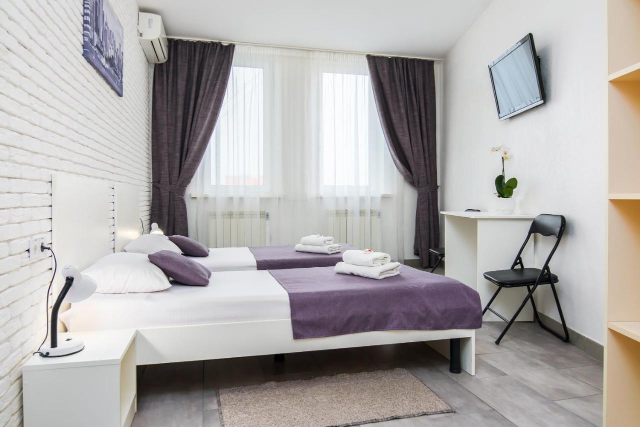 Skyhome Mini-Hotel Kiev Bagian luar foto
