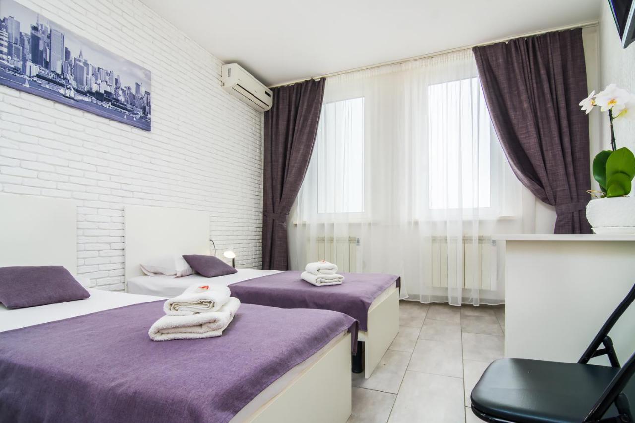 Skyhome Mini-Hotel Kiev Bagian luar foto