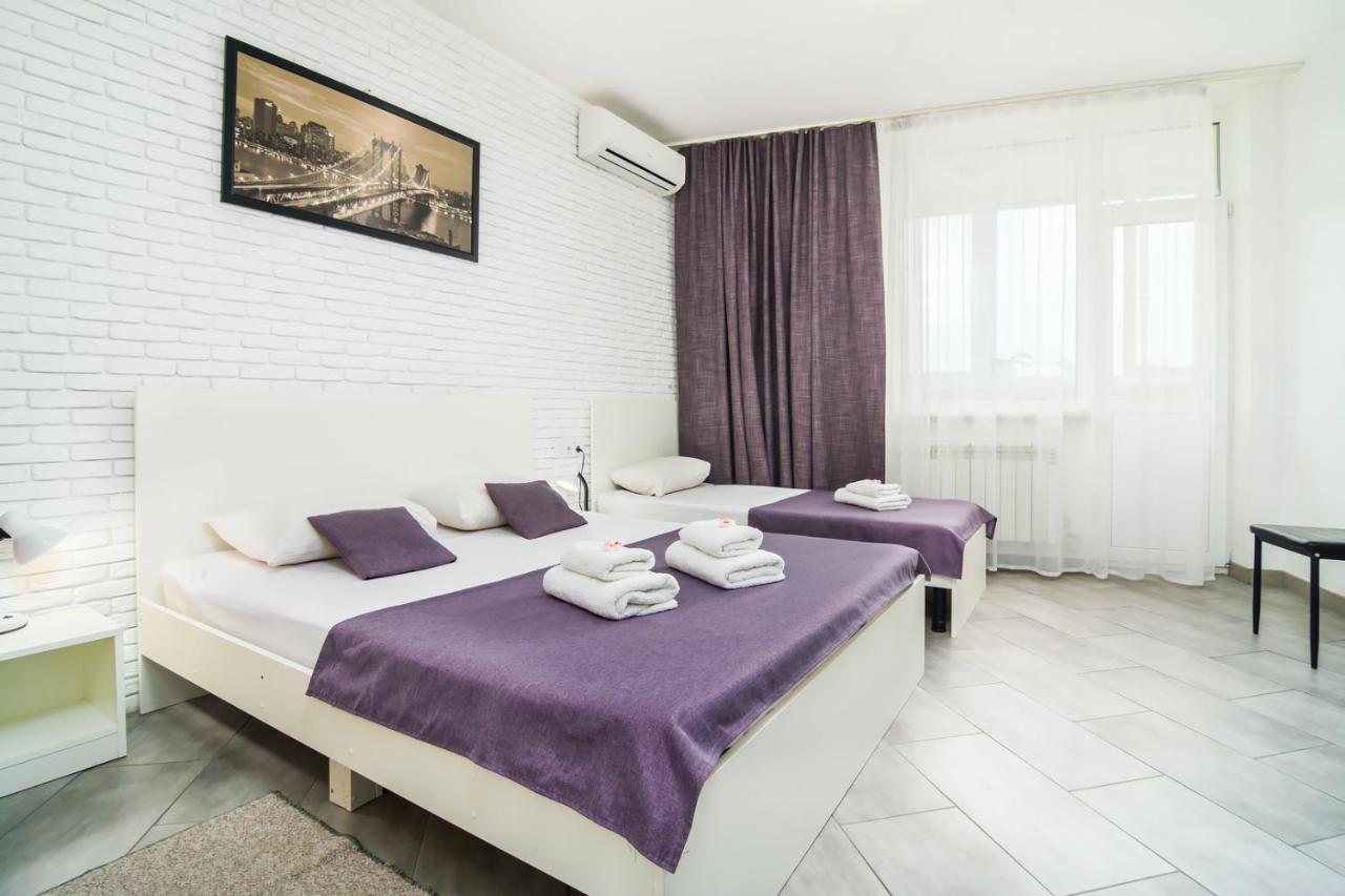 Skyhome Mini-Hotel Kiev Bagian luar foto