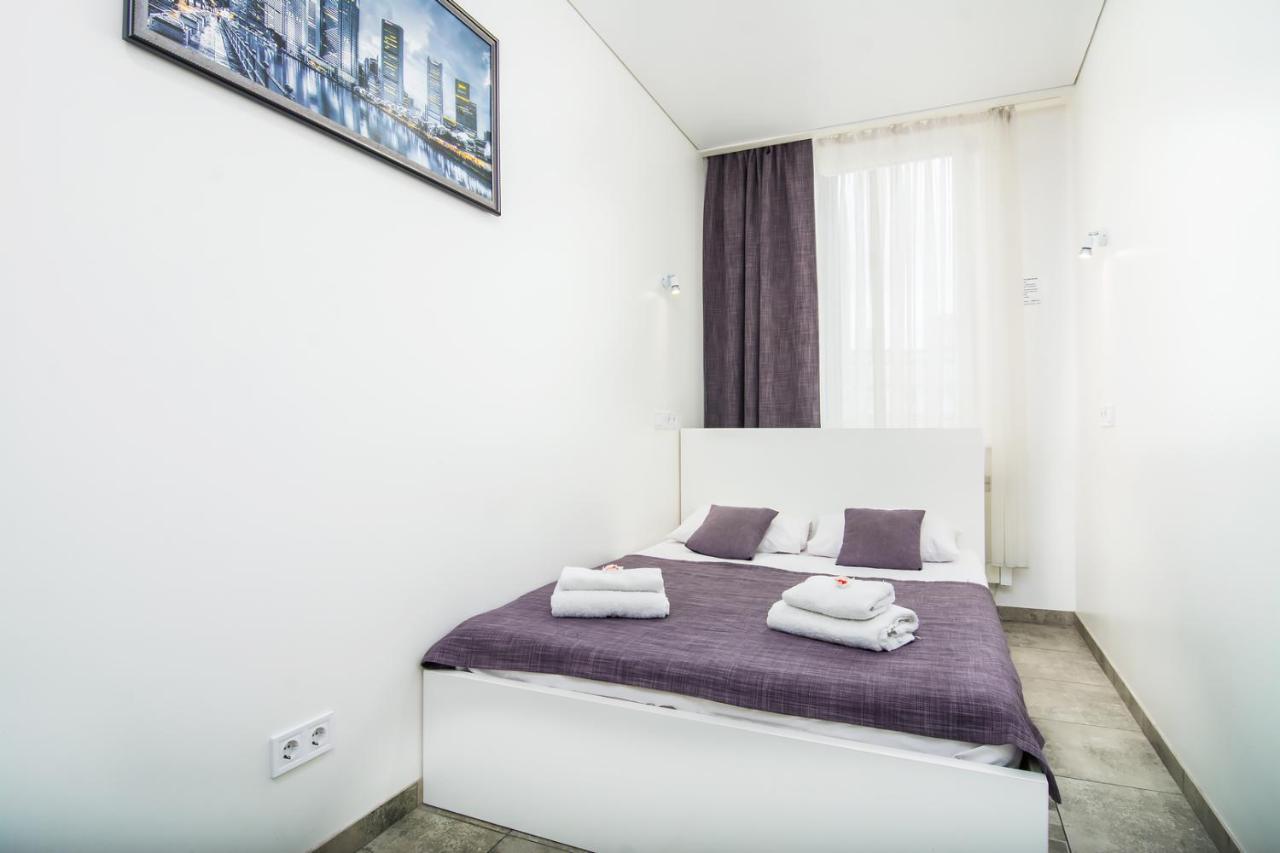 Skyhome Mini-Hotel Kiev Bagian luar foto
